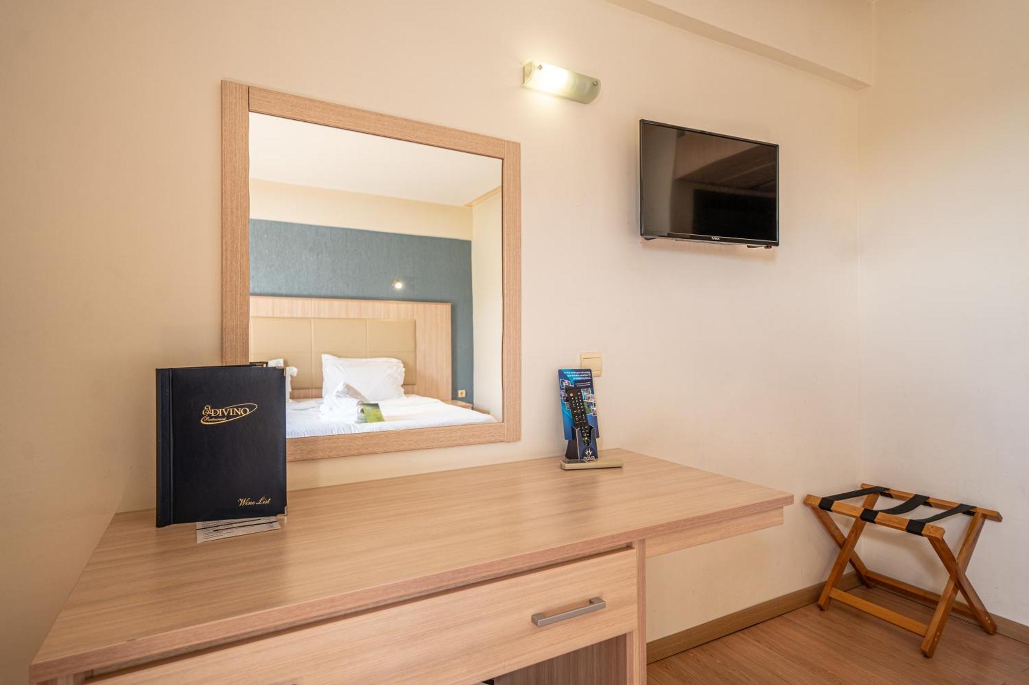Tselikas Hotel Kozani Room photo